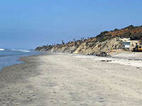 View looking north along the North Beach section of Torrey Pines State Beach.