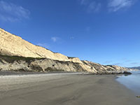 View looking south at tne north end of the large slump block on Blacks Beach.