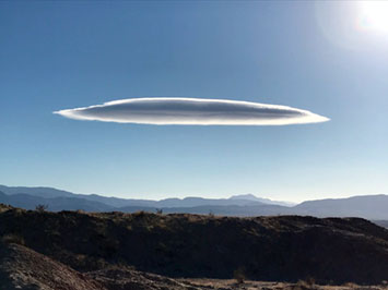 Solitary lenticular cloud over Anza Borrego Desert, CA