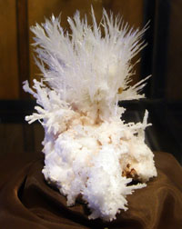 Gypsum crystals from Jewel Cave, South Dakota