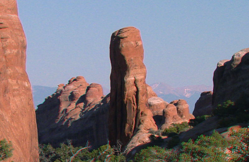 A pinnacle monument along the Devils Garden Trail.