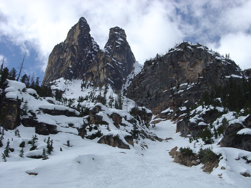 Early Winter Spires (left) and Liberty Bell (right)