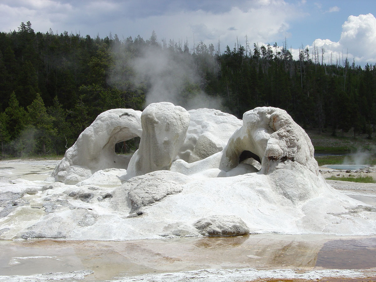 Grotto Geyser