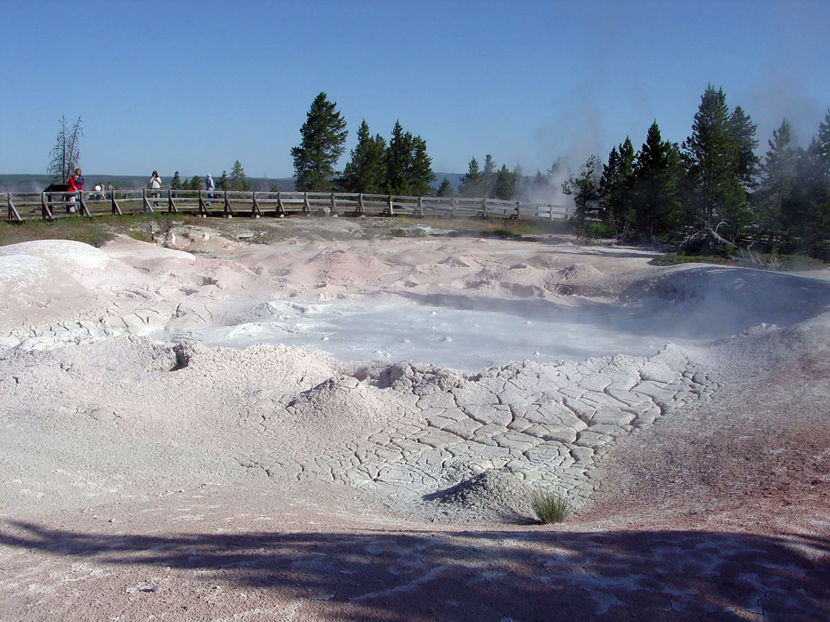 Fountain Paint Pot 