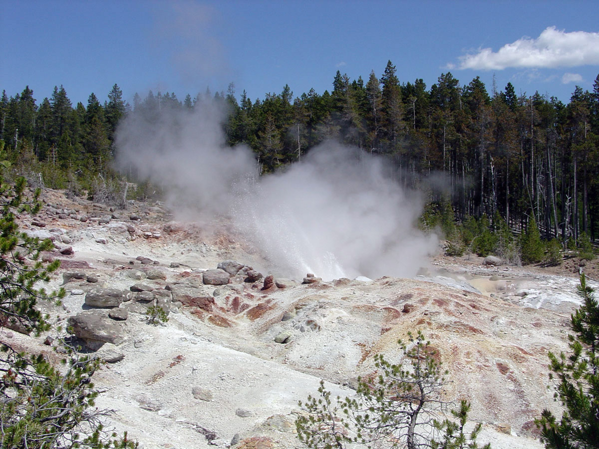 Steamboat Geyser